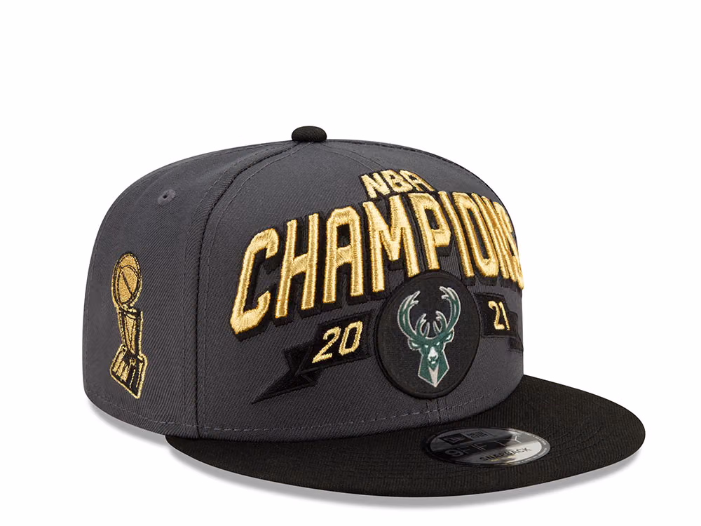 New Era Milwaukee Bucks NBA Champions 2021 On Court Snapback Hat front