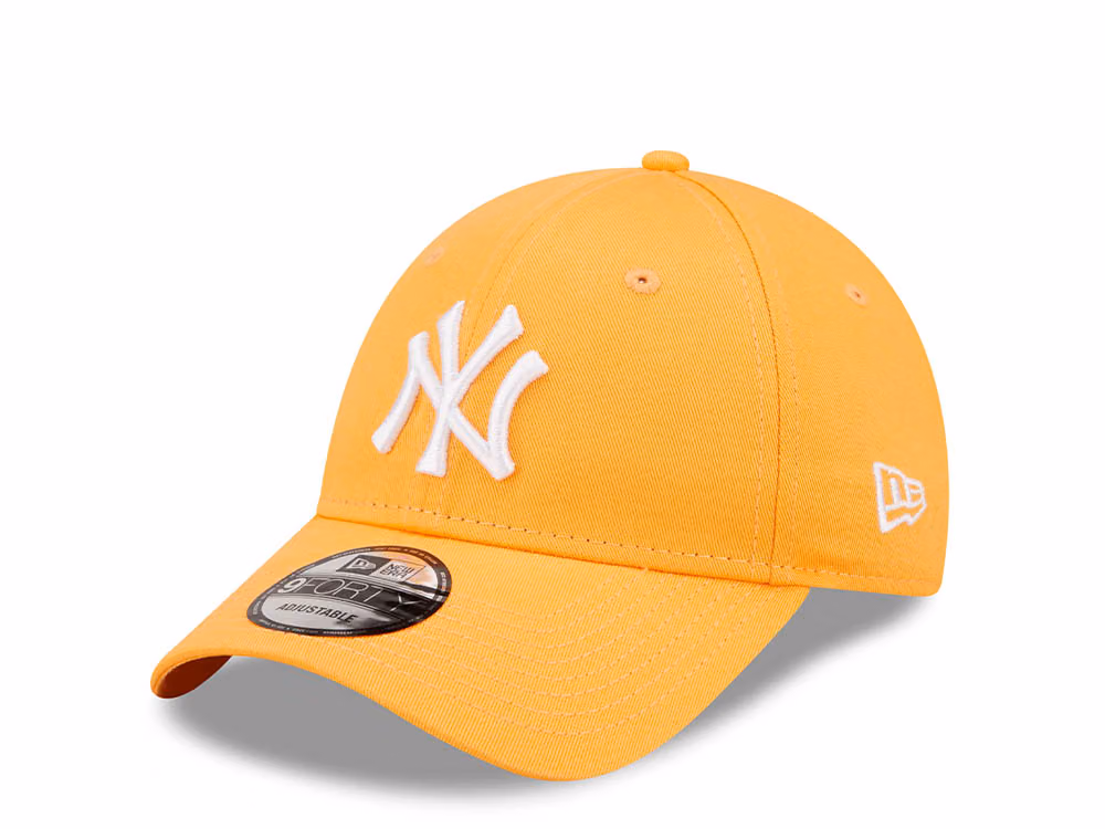 New Era New York Yankees League Essential Orange 9Forty Strapback Hat front