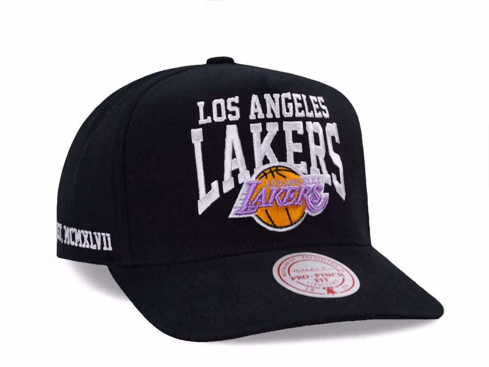 Mitchell & Ness Los Angeles Lakers Black Pro Pinch Fit Snapback Hat front