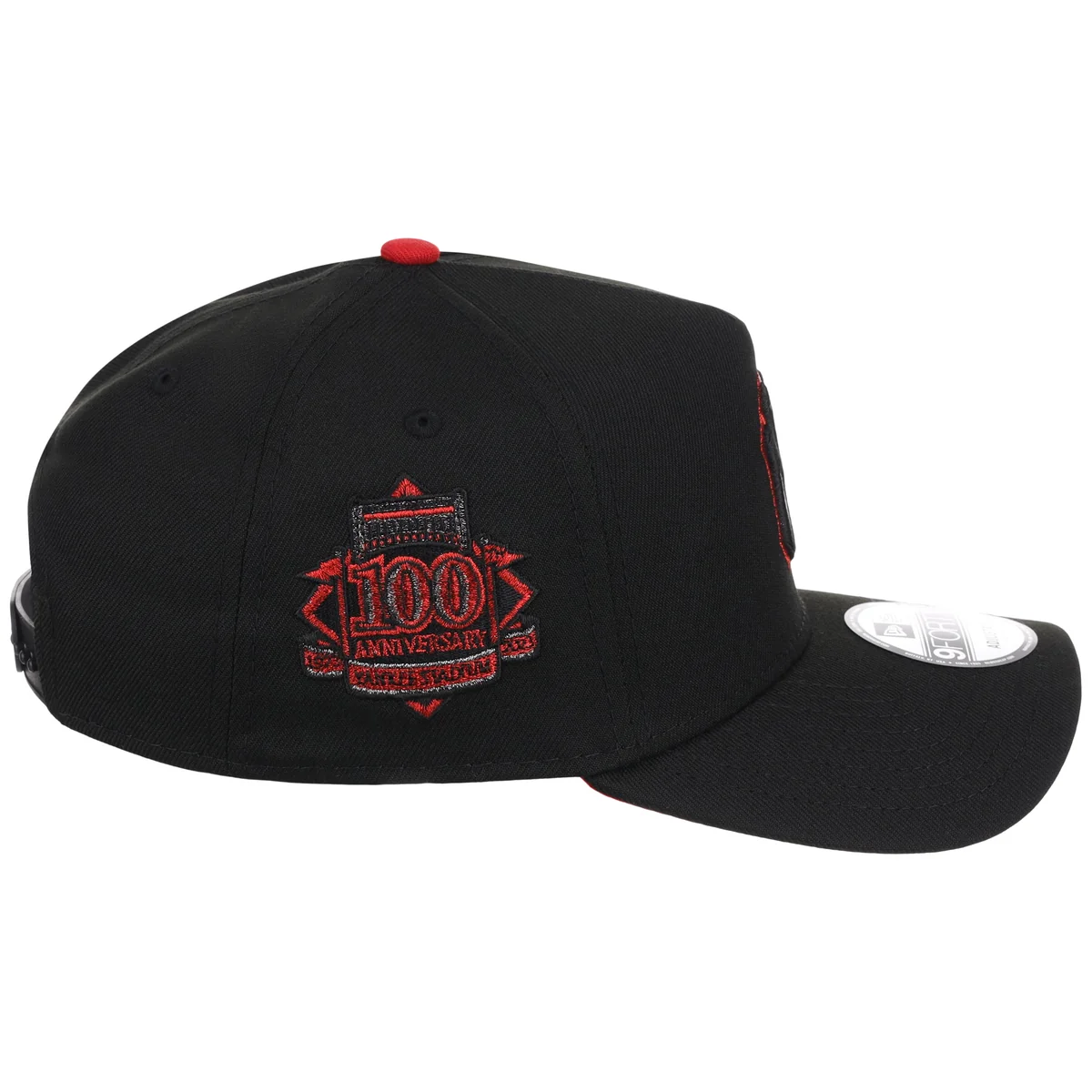 New York Yankees MLB Midnight Massacre New Era 9FORTY detail view