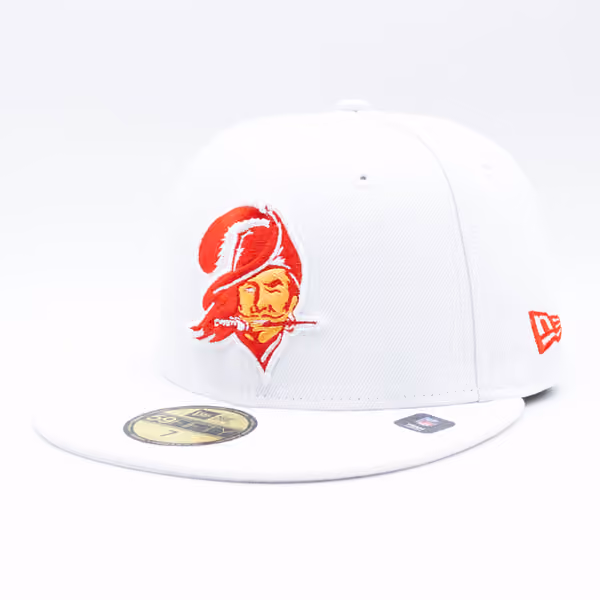 Tampa Bay Buccaneers Throwback New Era 59FIFTY Fitted NFL Cap White product photo