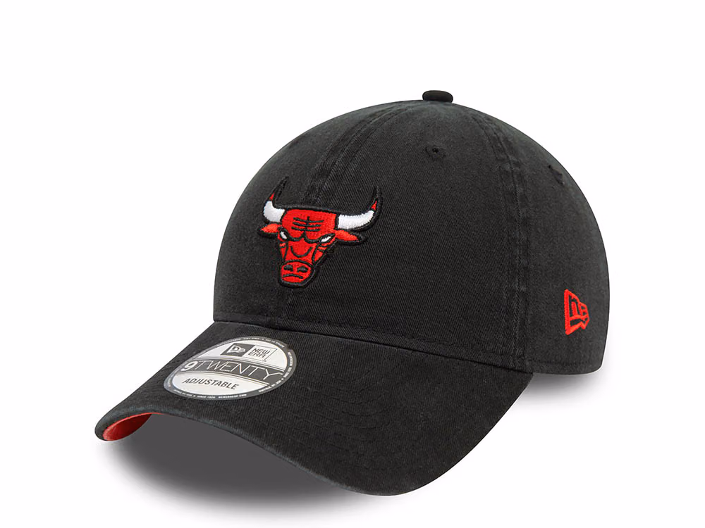 New Era Chicago Bulls Black 9Twenty Strapback Hat front