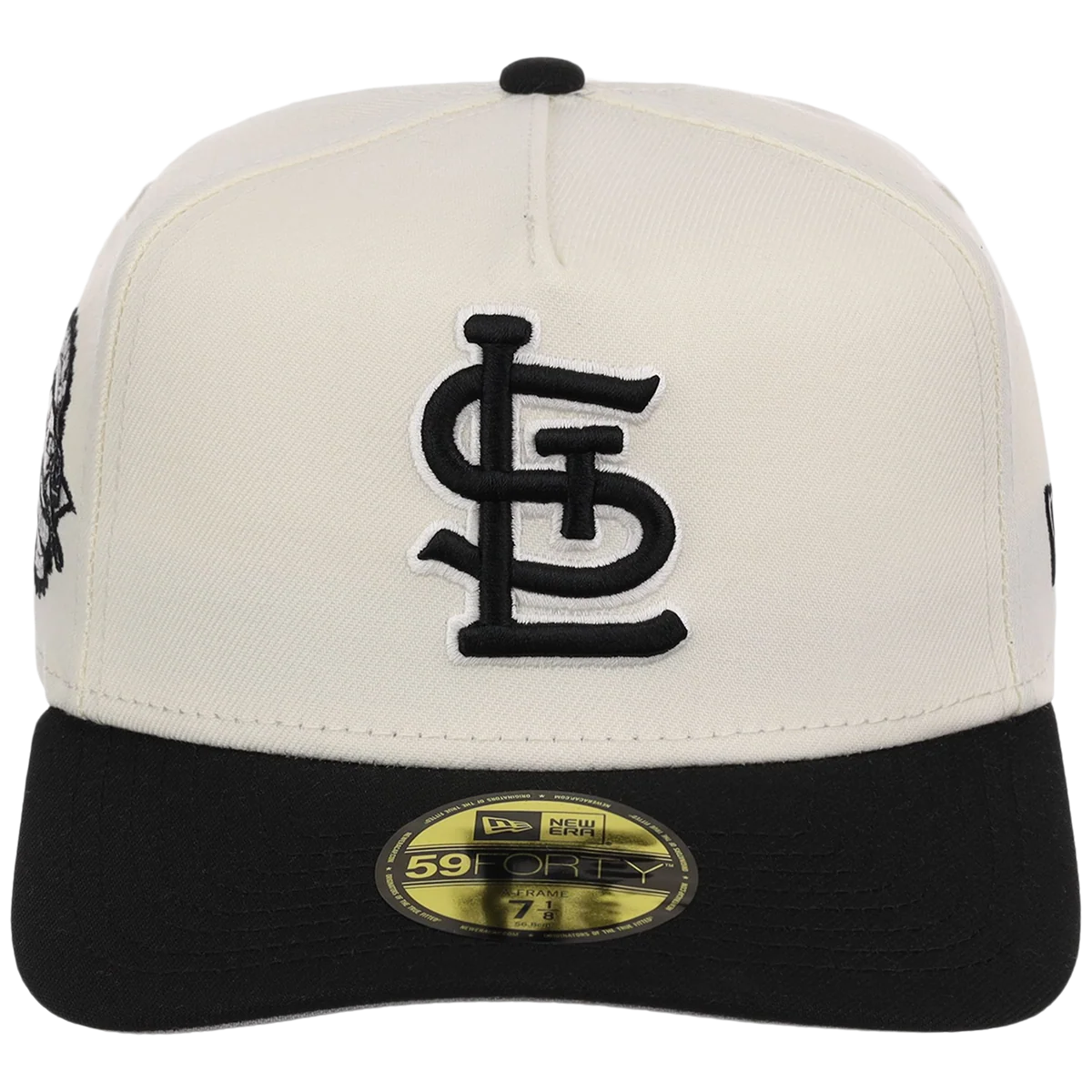 St. Louis Cardinals MLB Chrome Noir New Era 59FORTY detail view