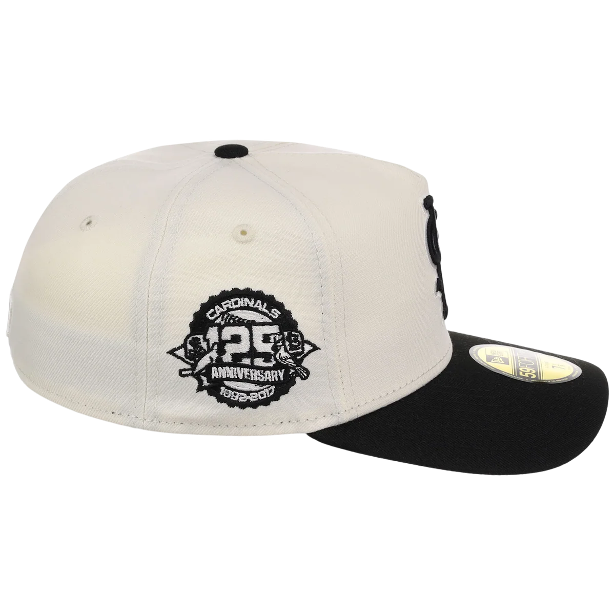 St. Louis Cardinals MLB Chrome Noir New Era 59FORTY detail view