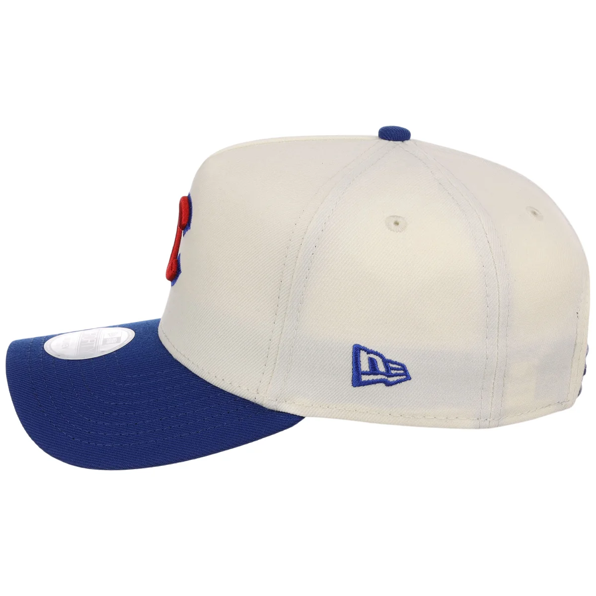 Chicago Cubs Women's New Era 9FORTY Chrome OTC A-Frame detail view