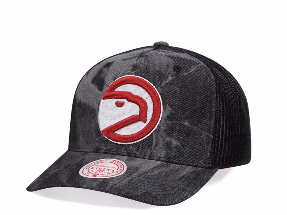 Mitchell & Ness Atlanta Hawks Burnt Ends Black Trucker Snapback Hat front