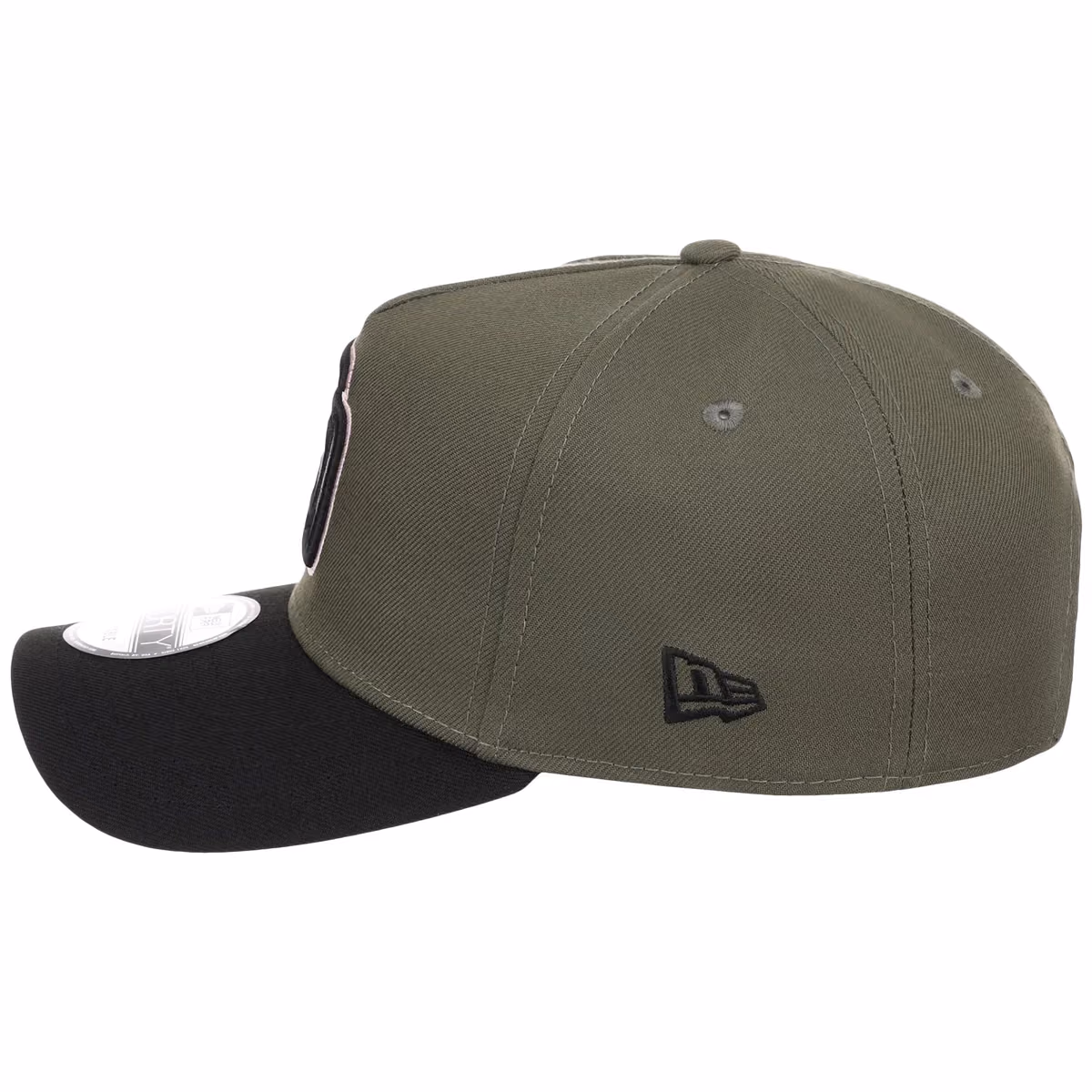 San Diego Padres MLB Olive x Black & Pink FASHION CORE New Era 9FORTY A-Frame detail view