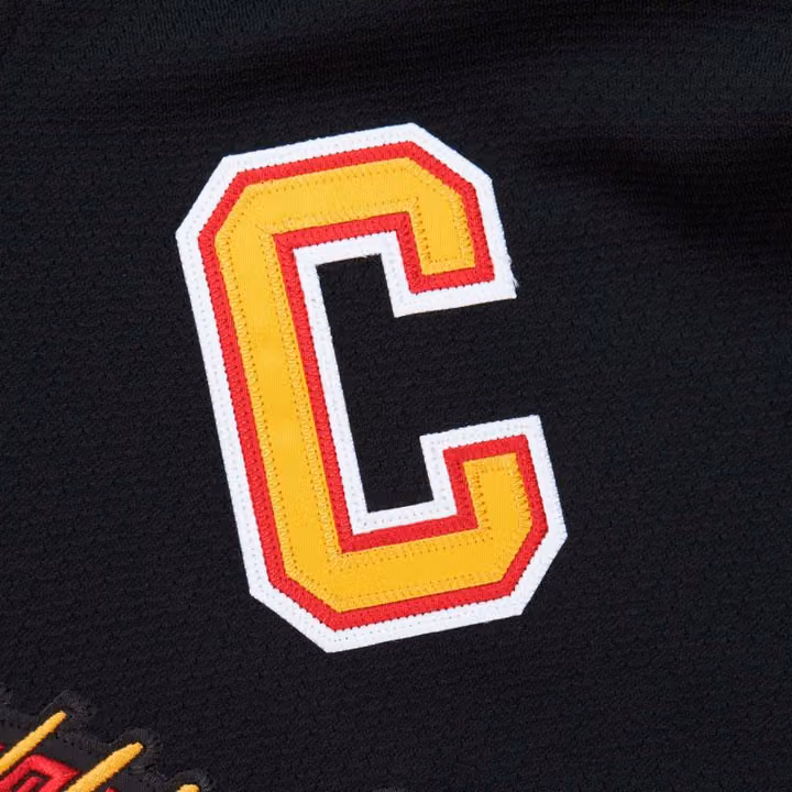 Trevor Linden #16 Vancouver Canucks 1994-95 Premium Power Play NHL Jersey Black view 5