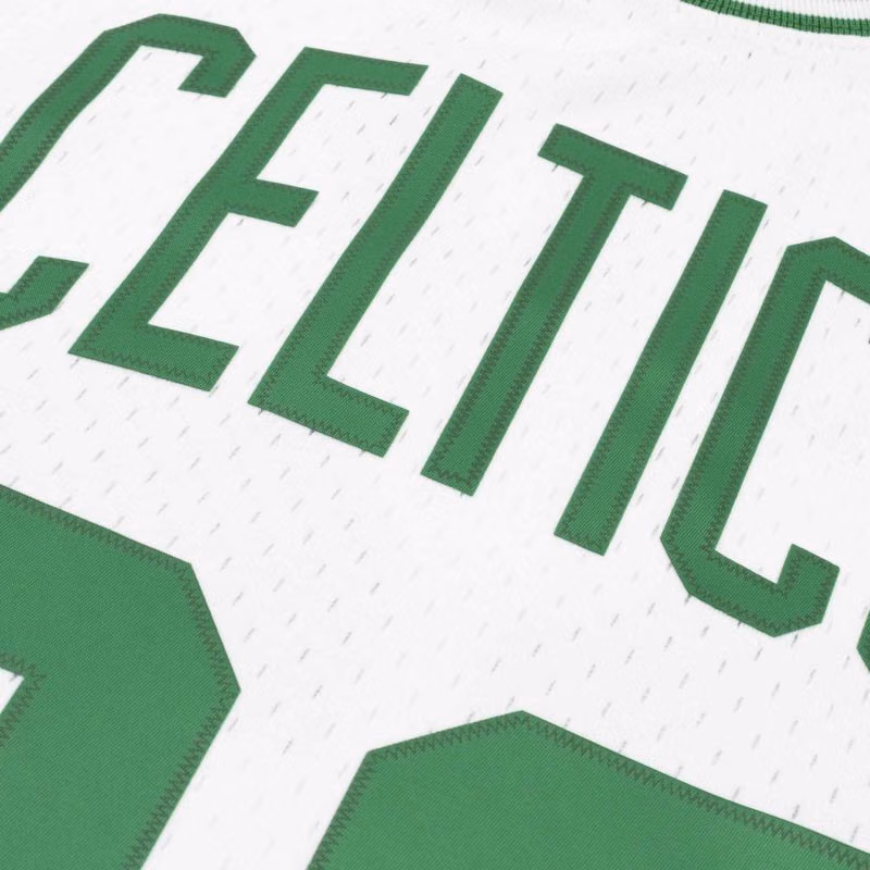 Larry Bird #33 Boston Celtics 1985-86 Mitchell & Ness Swingman NBA Jersey White view 4