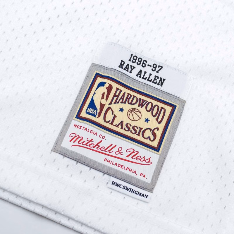 Ray Allen #34 Milwaukee Bucks 1996-97 Mitchell & Ness Swingman NBA Jersey White view 3