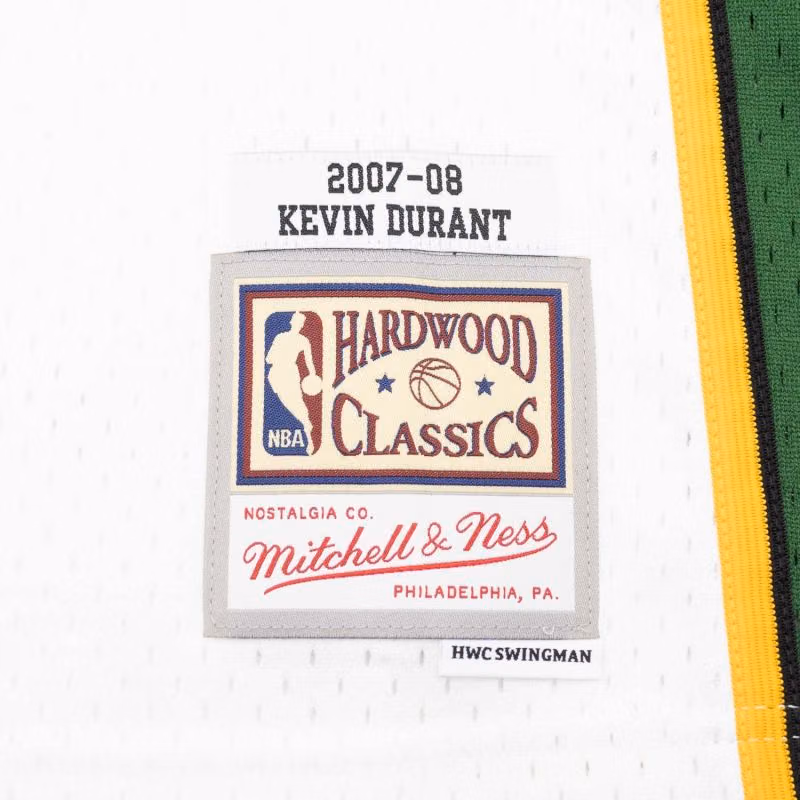 Kevin Durant #35 Seattle SuperSonics 2007-08 Mitchell & Ness Swingman NBA Jersey White view 3
