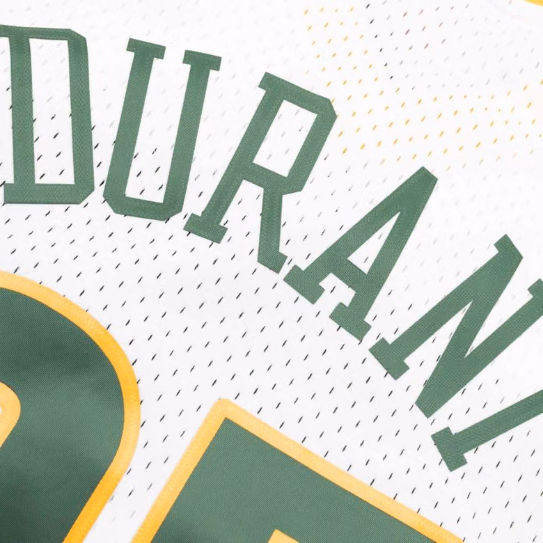 Kevin Durant #35 Seattle SuperSonics 2007-08 Mitchell & Ness Swingman NBA Jersey White view 4