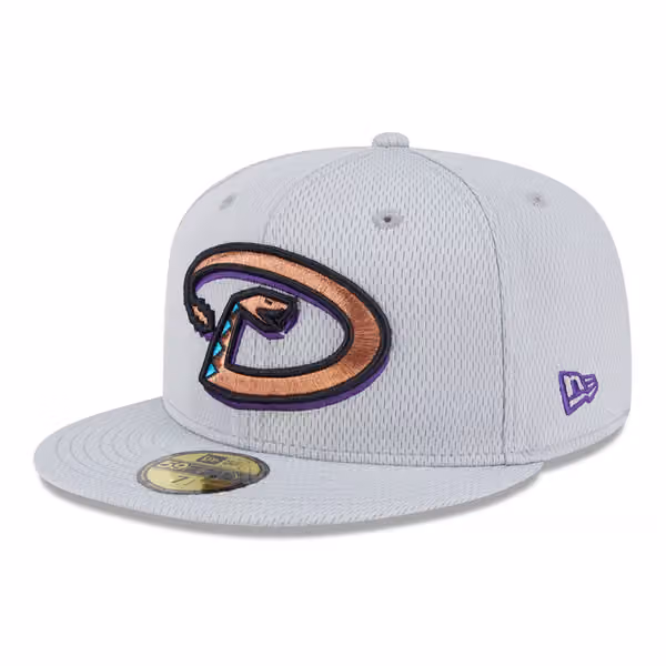 Arizona Diamondbacks 2025 MLB Authentic Clubhouse 59FIFTY Fitted Cap Gray view 4