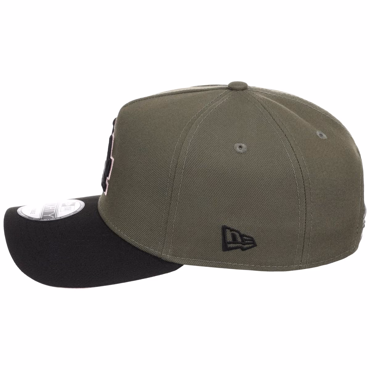 Los Angeles Dodgers MLB Olive x Black & Pink FASHION CORE New Era 9FORTY A-Frame detail view