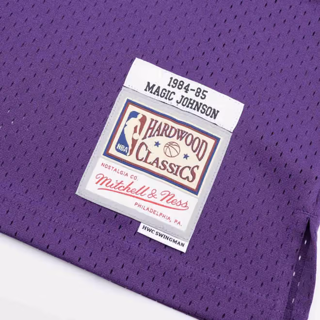 Magic Johnson #32 Los Angeles Lakers 1984-85 Mitchell & Ness Swingman NBA Jersey Purple view 3