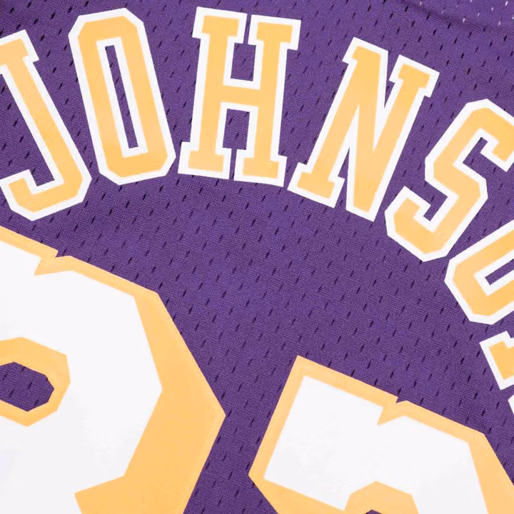 Magic Johnson #32 Los Angeles Lakers 1984-85 Mitchell & Ness Swingman NBA Jersey Purple view 4