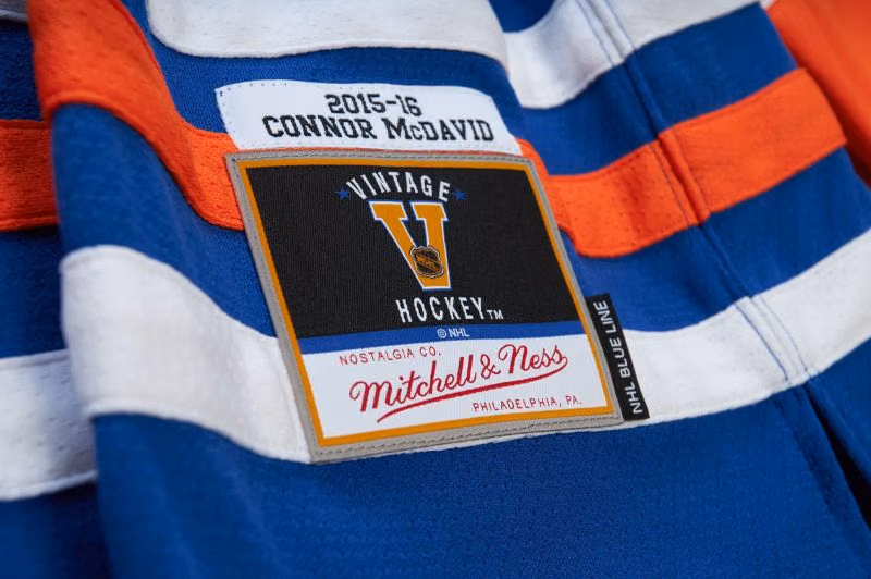 Connor McDavid #97 Edmonton Oilers 2015-16 Mitchell & Ness NHL Jersey view 3