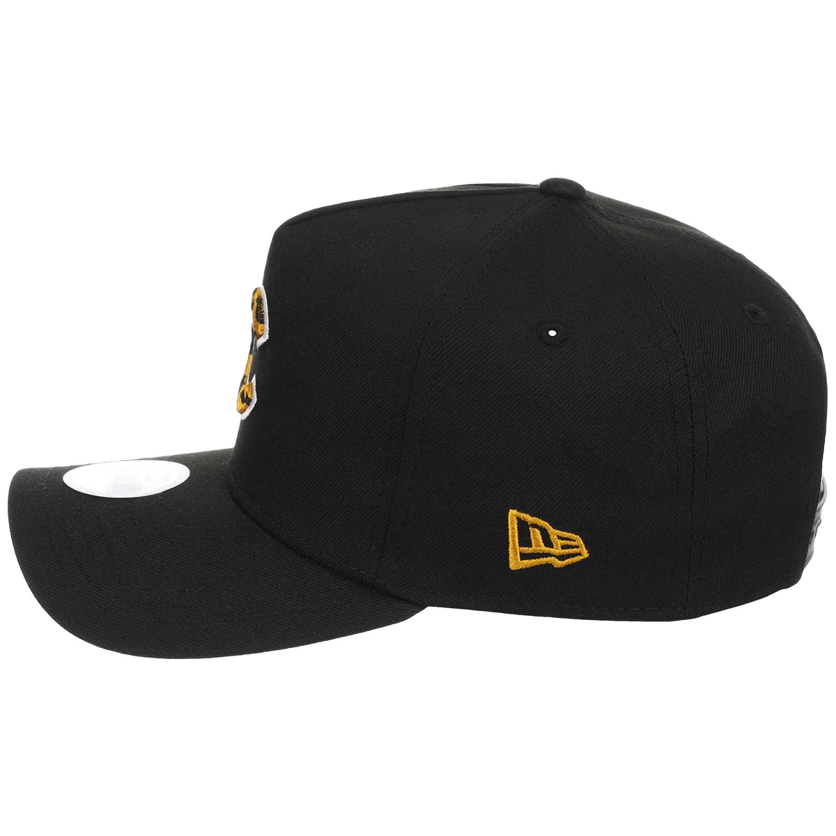 Chicago Cubs Women's New Era 9FORTY Black x Cheetah A-Frame detail view