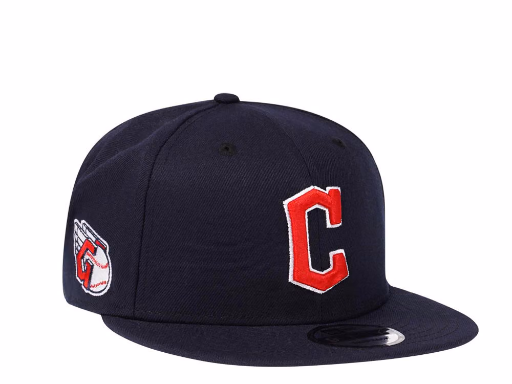 New Era Cleveland Guardians Navy Classic Edition 9Fifty Snapback Hat front