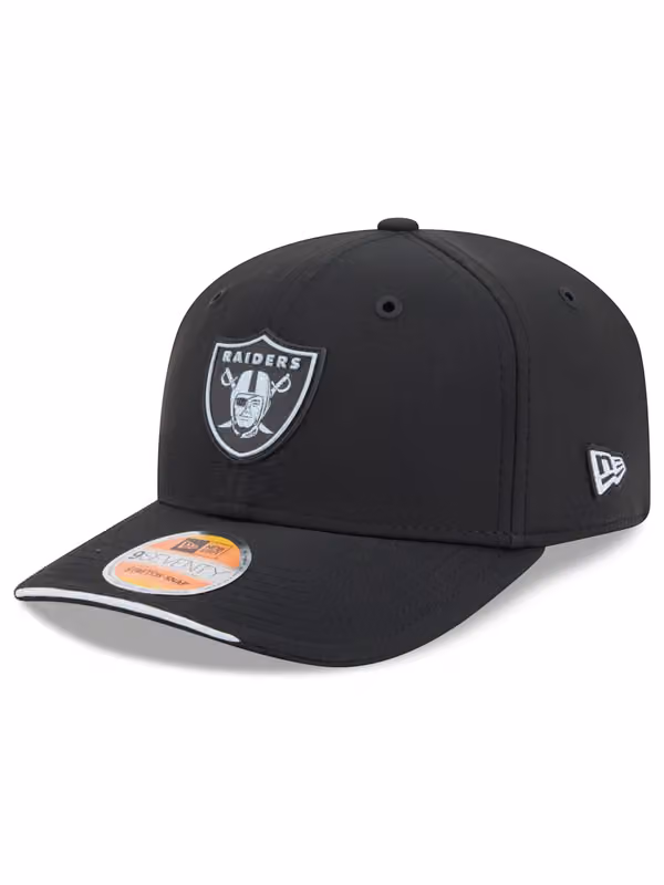 Las Vegas Raiders 2026 NFL Sideline 9SEVENTY Stretch-Snap Cap Black product photo