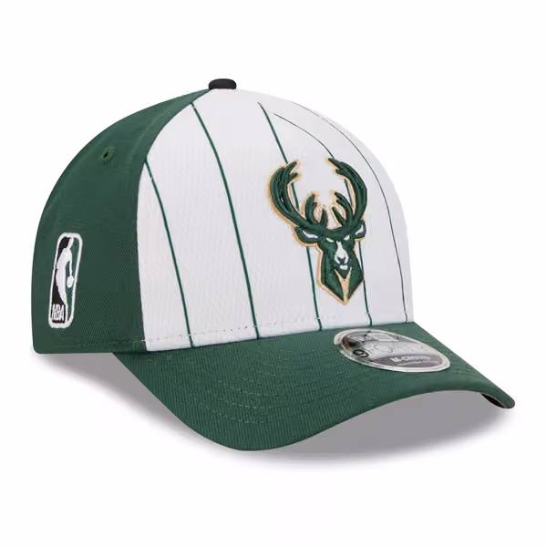 Milwaukee Bucks 2025-26 NBA Tip-Off 9FORTY M-Crown A-Frame Snapback Cap product photo