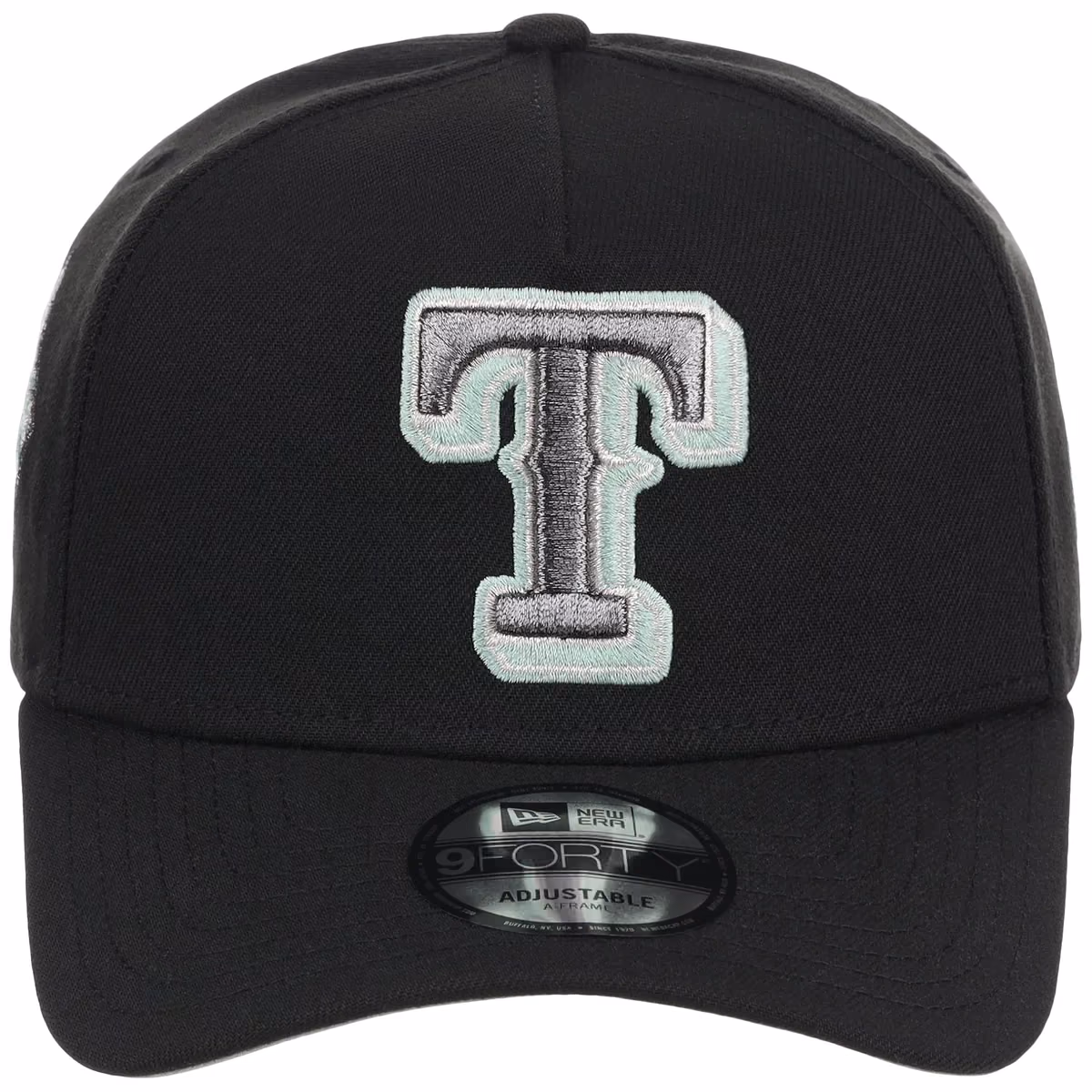 Texas Rangers MLB Alpine Snow New Era 9FORTY A-Frame detail view