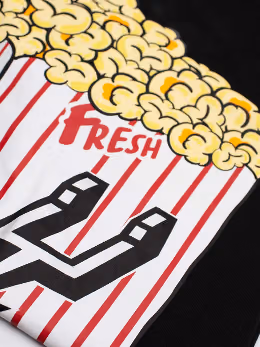 San Antonio Spurs Popcorn Oversized MLB T-Shirt Black view 3