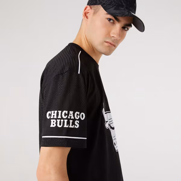 Chicago Bulls Oversized New Era Mesh NBA Fan Jersey Black view 4