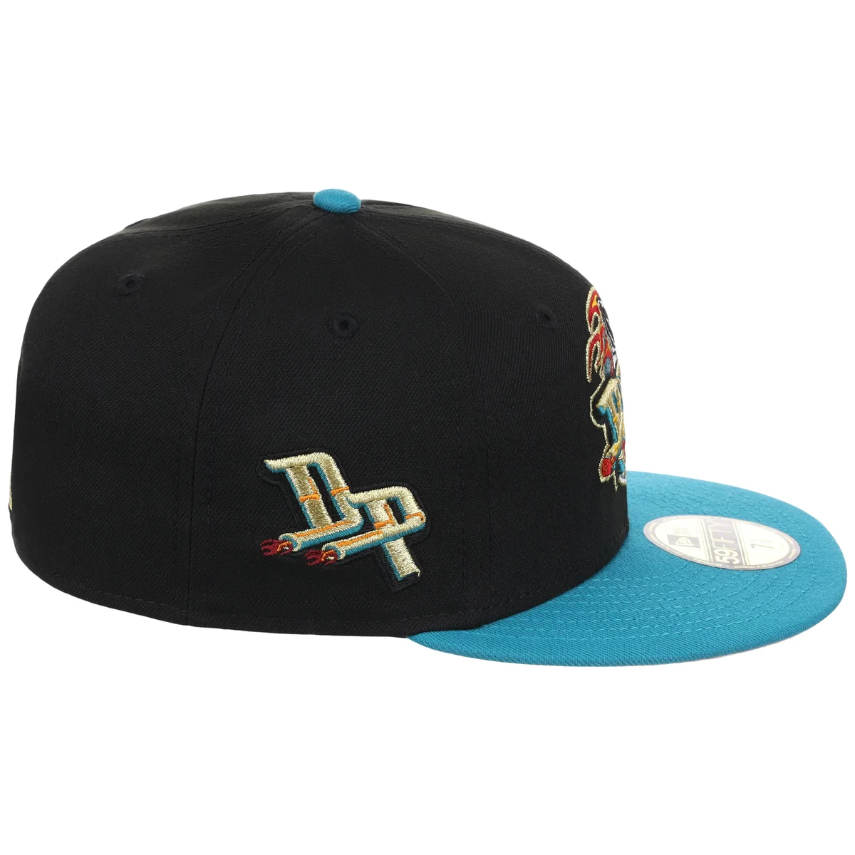 Detroit Pistons Hardwood Classics New Era 59FIFTY detail view
