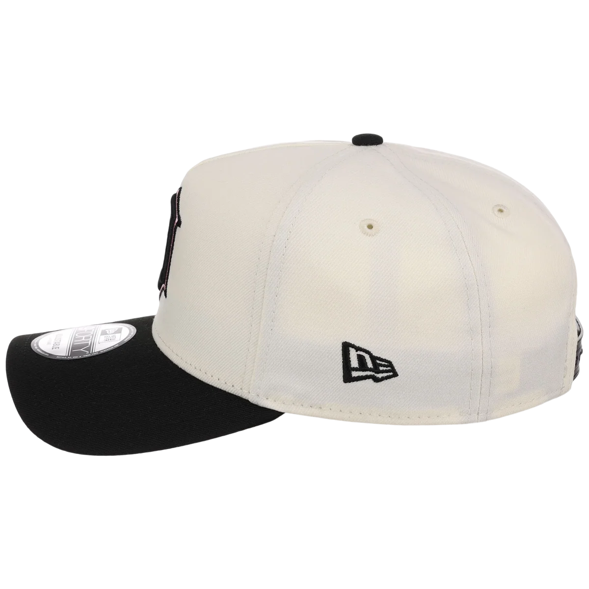 Detroit Tigers MLB Chrome Blinky New Era 9FORTY A-Frame detail view