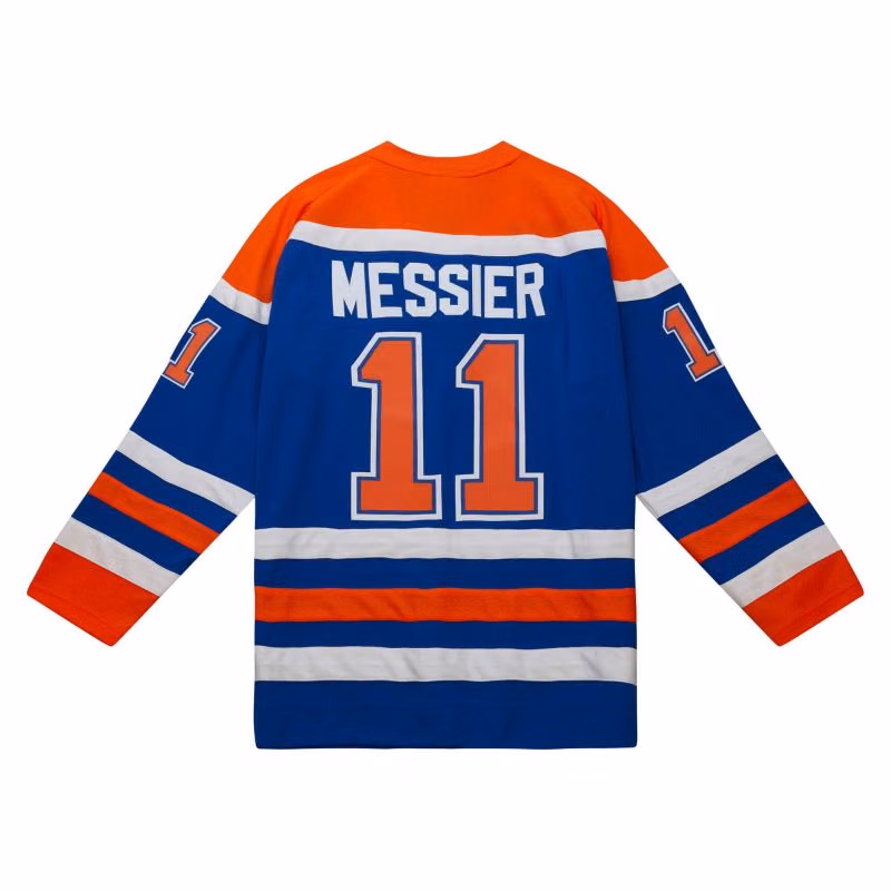 Mark Messier #11 Edmonton Oilers 1986-87 Mitchell & Ness NHL Jersey view 1