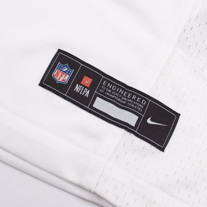 Lamar Jackson #8 Baltimore Ravens Nike Game NFL Jersey White view 6