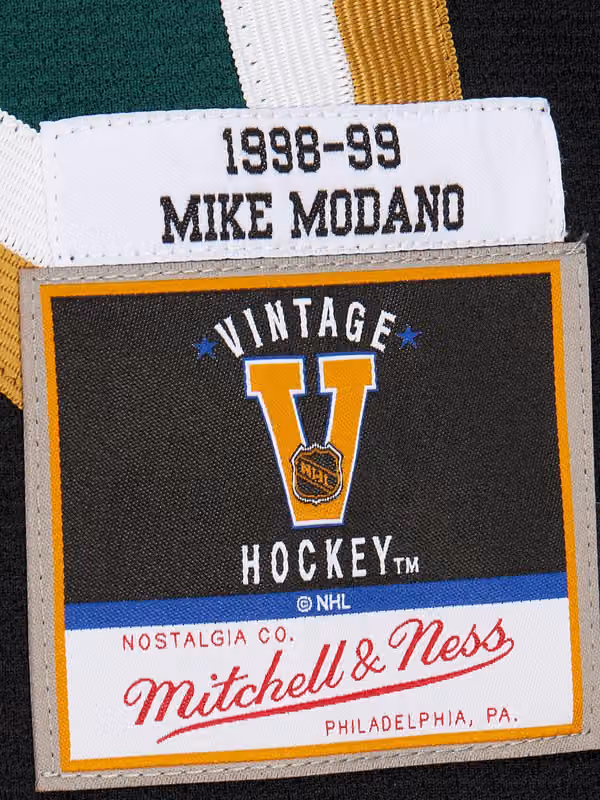 Mike Modano #9 Dallas Stars 1998-99 Premium Power Play NHL Jersey Green view 3