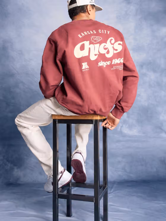 Kansas City Chiefs L&L '96 Classics NFL Crewneck Sweater Maroon view 4