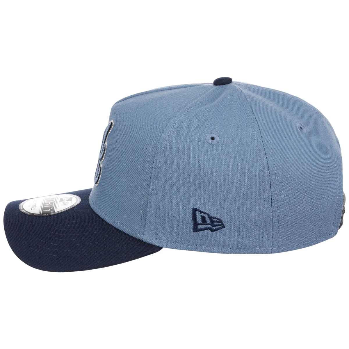 Atlanta Braves MLB Faded Blue x Navy FASHION CORE New Era 9FORTY A-Frame detail view