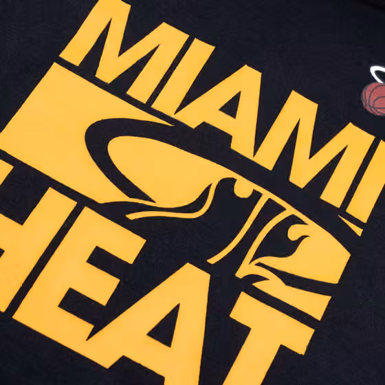 Miami Heat NBA Courtside Nike Club Hoodie Black (YOUTH) view 4