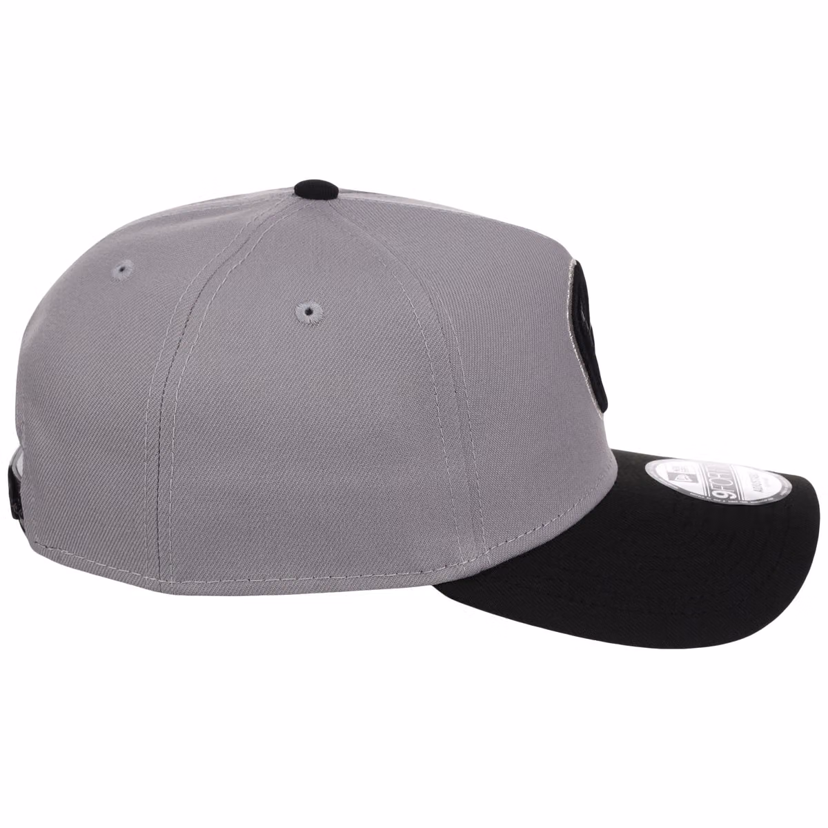 Milwaukee Brewers MLB Gray x Black FASHION CORE New Era 9FORTY A-Frame detail view