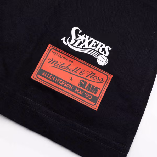 Allen Iverson Philadelphia 76ers Slam Cover Mitchell & Ness NBA T-Shirt Black view 4