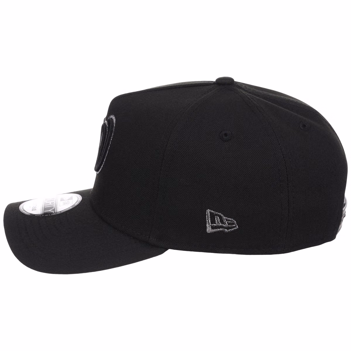 Washington Nationals MLB Black x Pewter FASHION CORE New Era 9FORTY A-Frame detail view