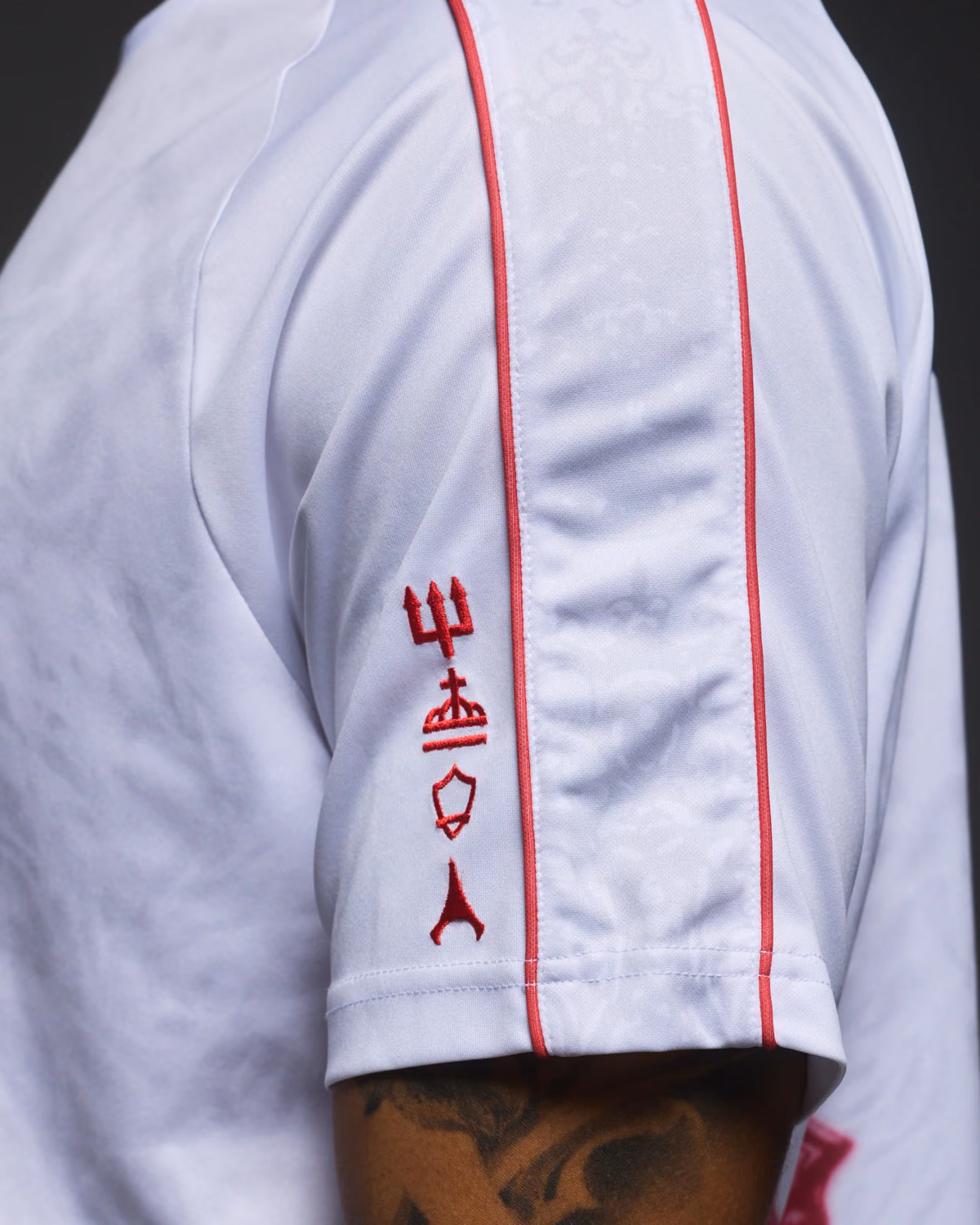 Jersevo Custom Personalized Becks Retro Jersey left sleeve detail
