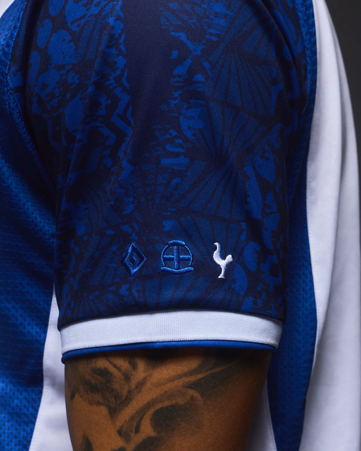 Jersevo Custom Personalized Sonny Jersey (Spurs) left sleeve detail