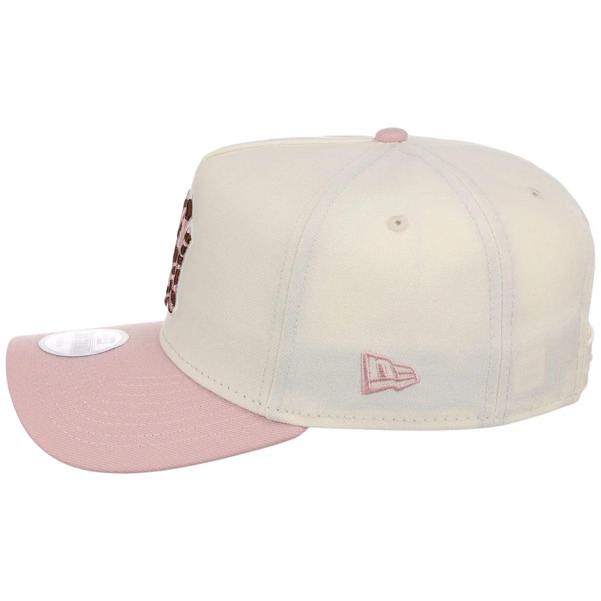 New York Yankees Cheetah Women's New Era 9FORTY A-Frame detail view