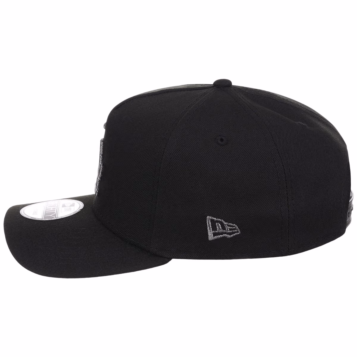 Los Angeles Dodgers MLB Liquid Titanium New Era 9FORTY A-Frame detail view