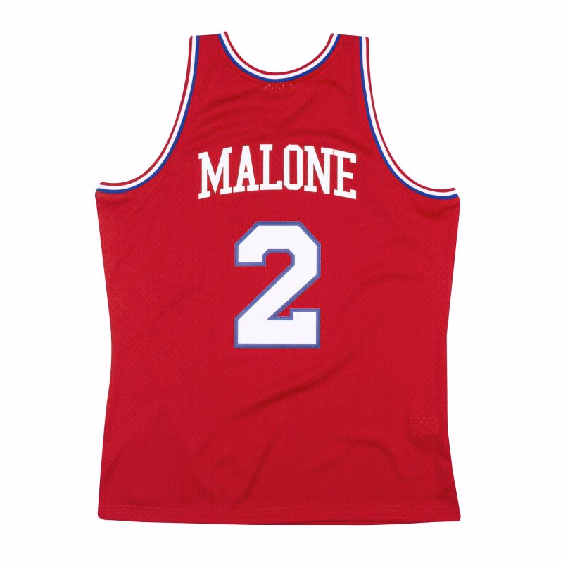Moses Malone #2 Philadelphia 76ers 1982-83 Mitchell & Ness Swingman NBA Jersey Red view 2