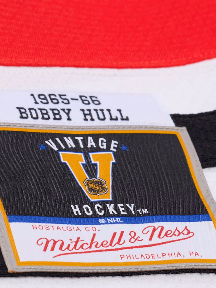 Bobby Hull #9 Chicago Blackhawks 1965-66 Premium Power Play NHL Jersey Red view 3