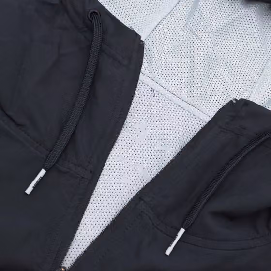 Las Vegas Raiders On-Field 2022 NFL Sideline Nike Lightweight Player Jacket view 5