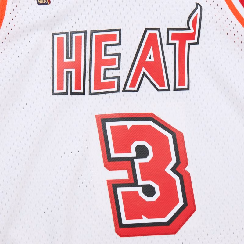 Dwyane Wade #3 Miami Heat 2007-08 Mitchell & Ness Swingman NBA Jersey White view 6