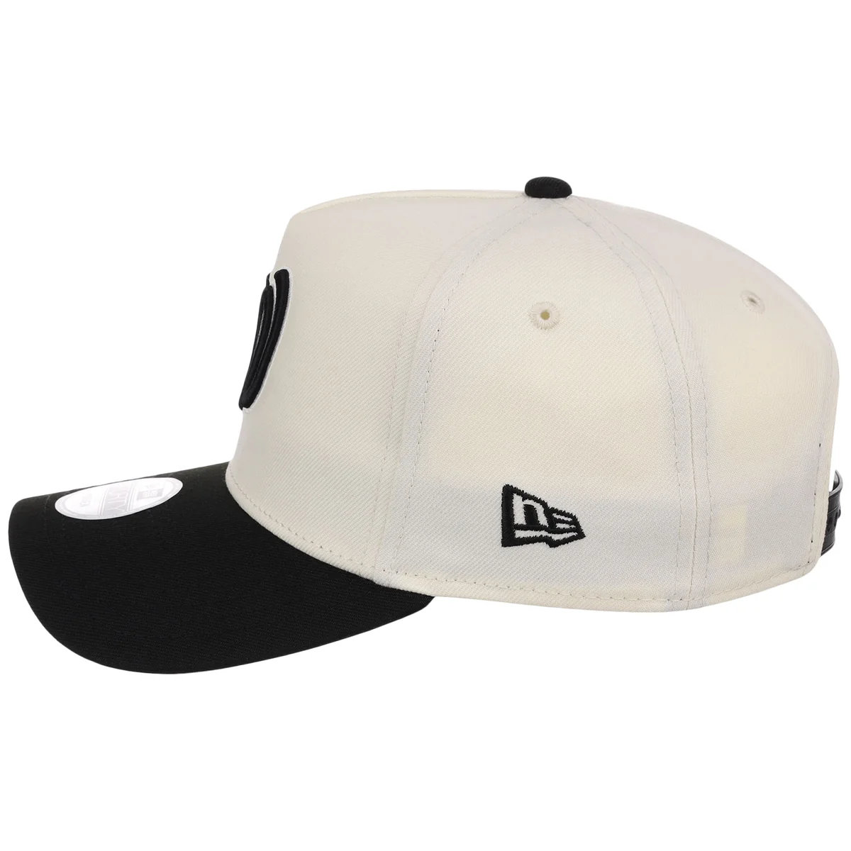 Washington Nationals Women's New Era 9FORTY Chrome x Black A-Frame detail view