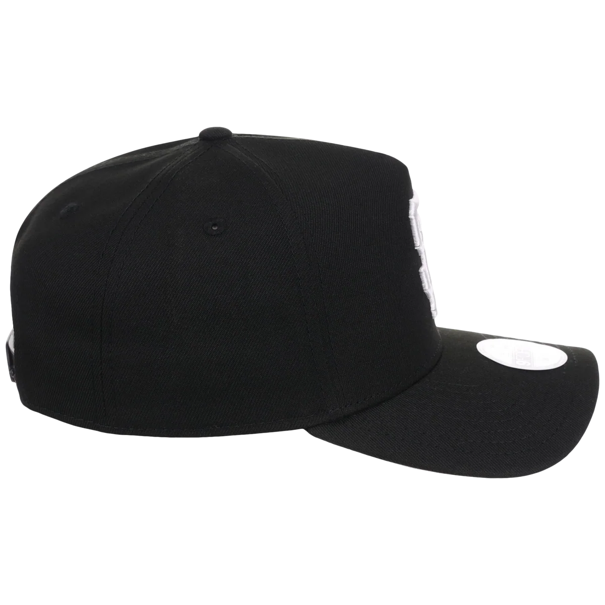 San Francisco Giants Women's New Era 9FORTY Black A-Frame detail view