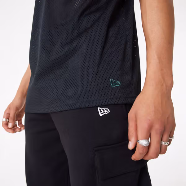 Milwaukee Bucks New Era Oversized NBA Mesh T-Shirt Black view 5